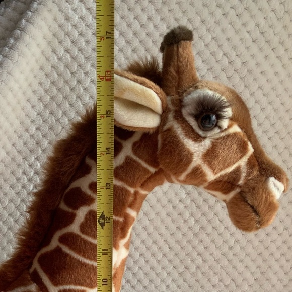 FAO SCHWARZ Large Plush Sitting Giraffe Stuffed Animal Toy - Picture 15 of 16
